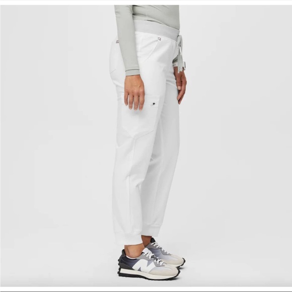 Figs Pants & Jumpsuits Nwt Figs Optic White Zamora Joggers Poshmark